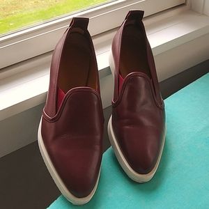 - Everlane burgundy loafer sz 6.5